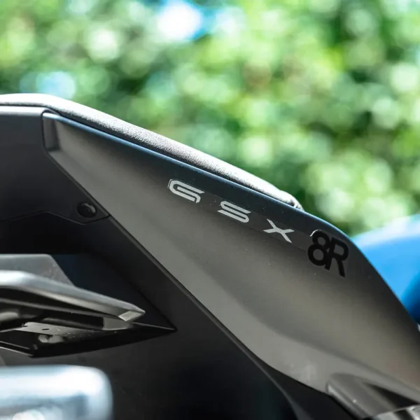Detalle Suzuki GSX-8R 06