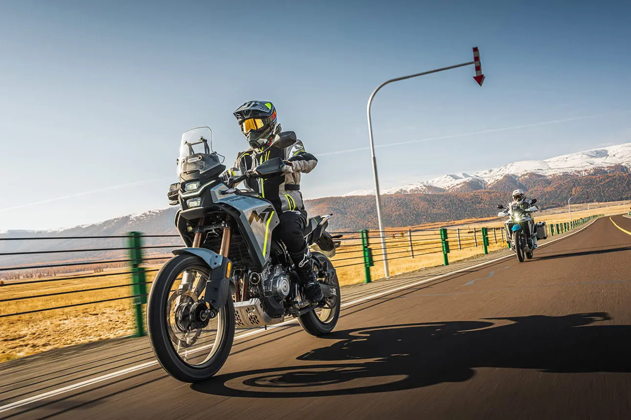 CF moto 450 MT 2025