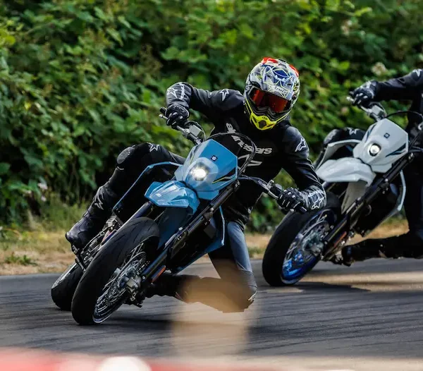 Suzuki DR Z4SM detalle 04