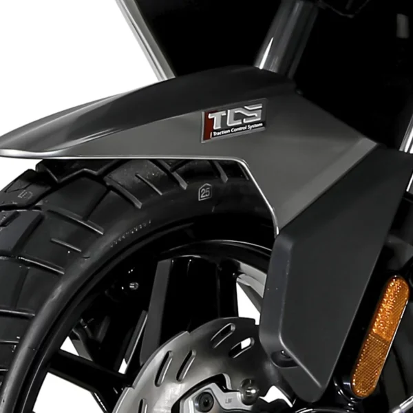 SYM ADX 300 scooter crossover tcs