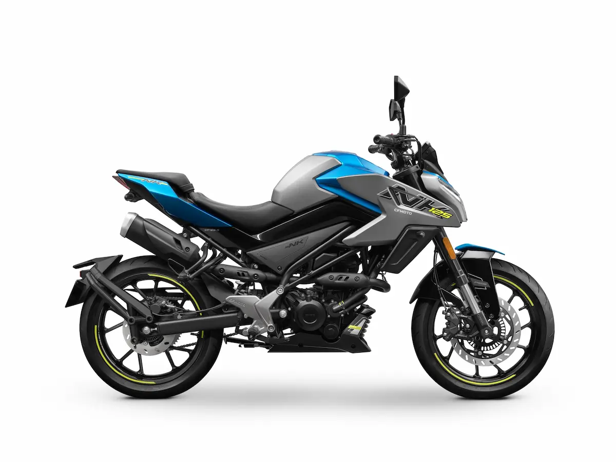 1 CFMOTO 125NK azul 2025